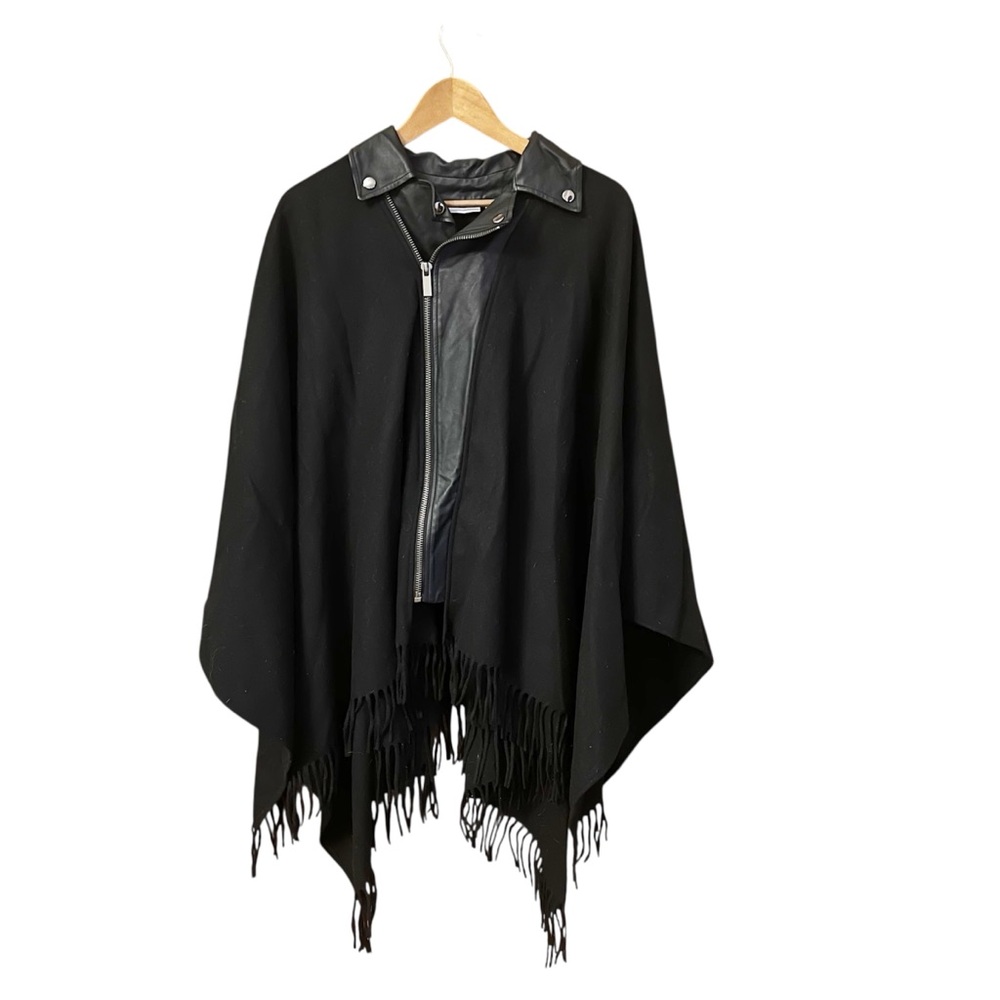 New York & Company Black Fringe Poncho Faux Leather Moto Zip Wrap M/L 3361